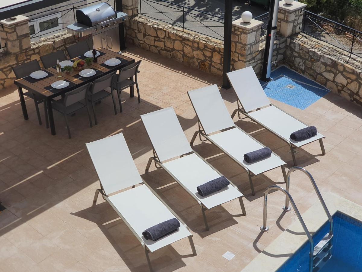 Natural View Villa With Private Pool Skouloufia Luaran gambar